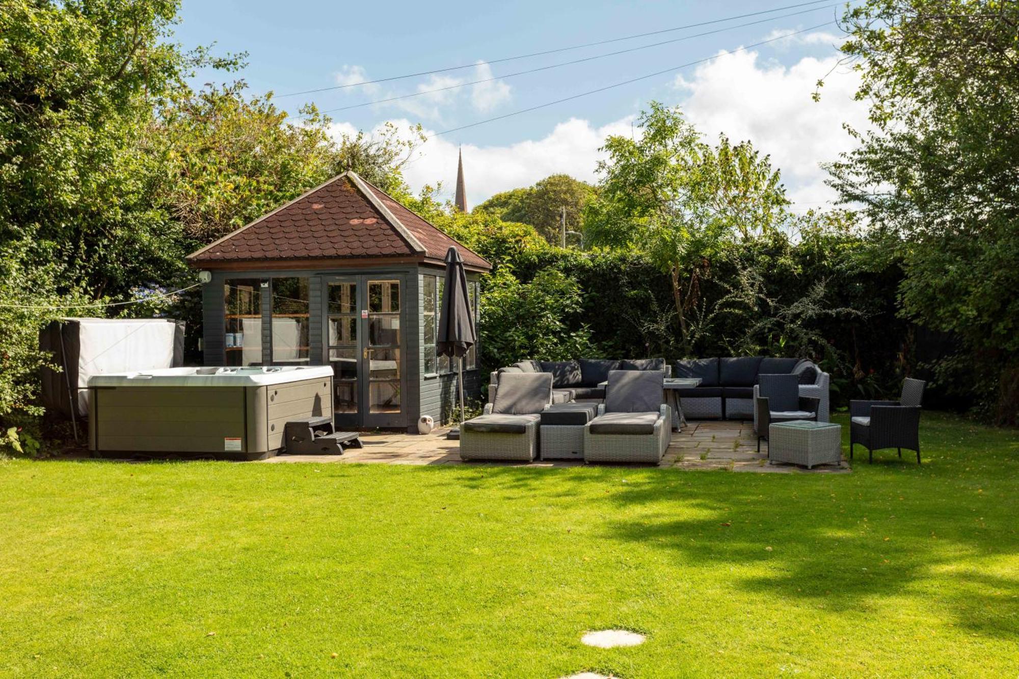 Burnock Lodge With Hot Tub Ayr Exterior photo
